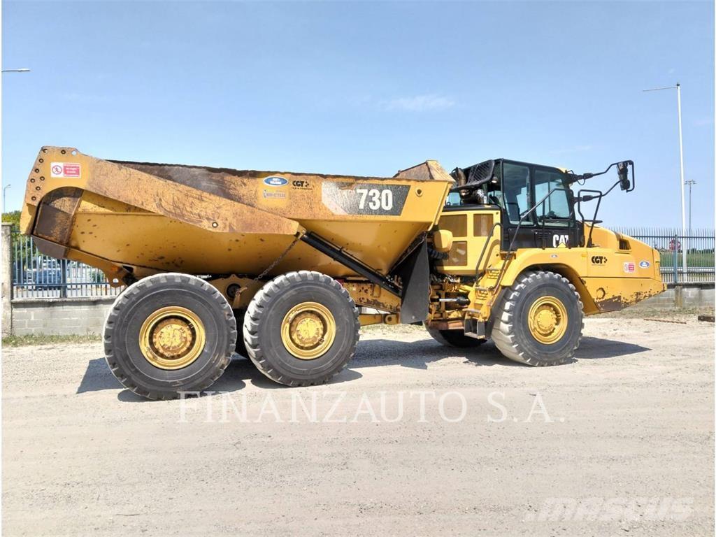 CAT 730 Dumper - Knickgelenk