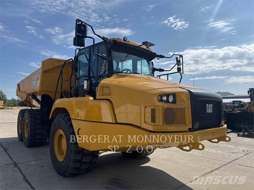 CAT 730 Dumper - Knickgelenk