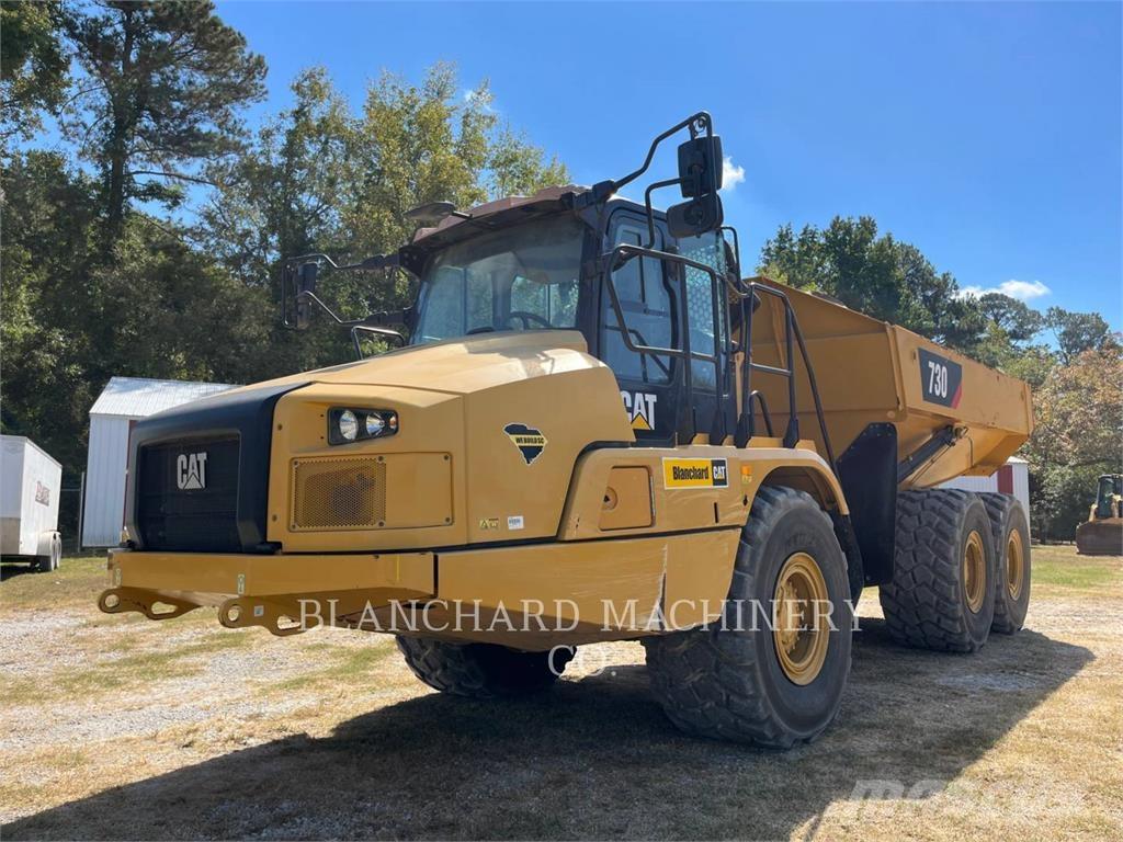 CAT 730 Dumper - Knickgelenk