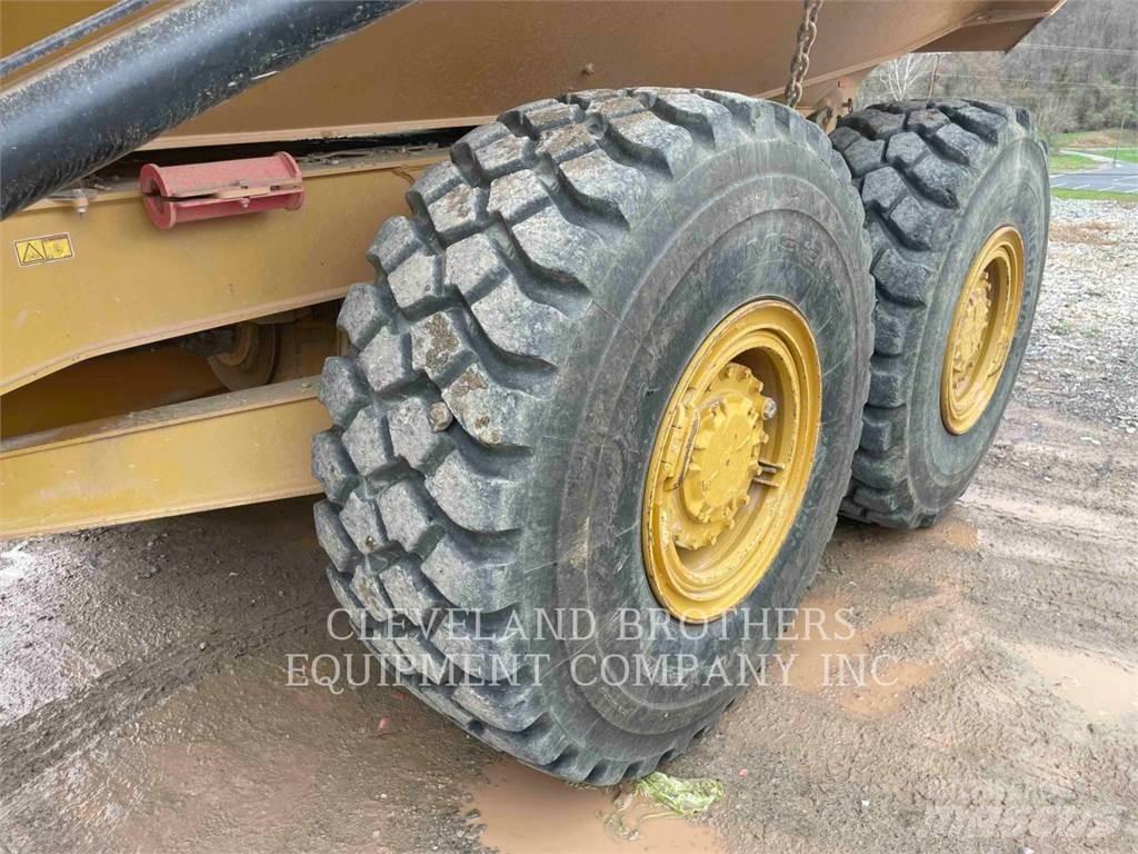 CAT 730-04 Dumper - Knickgelenk
