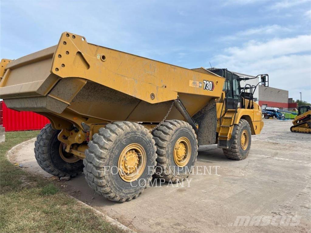 CAT 730-04 Dumper - Knickgelenk