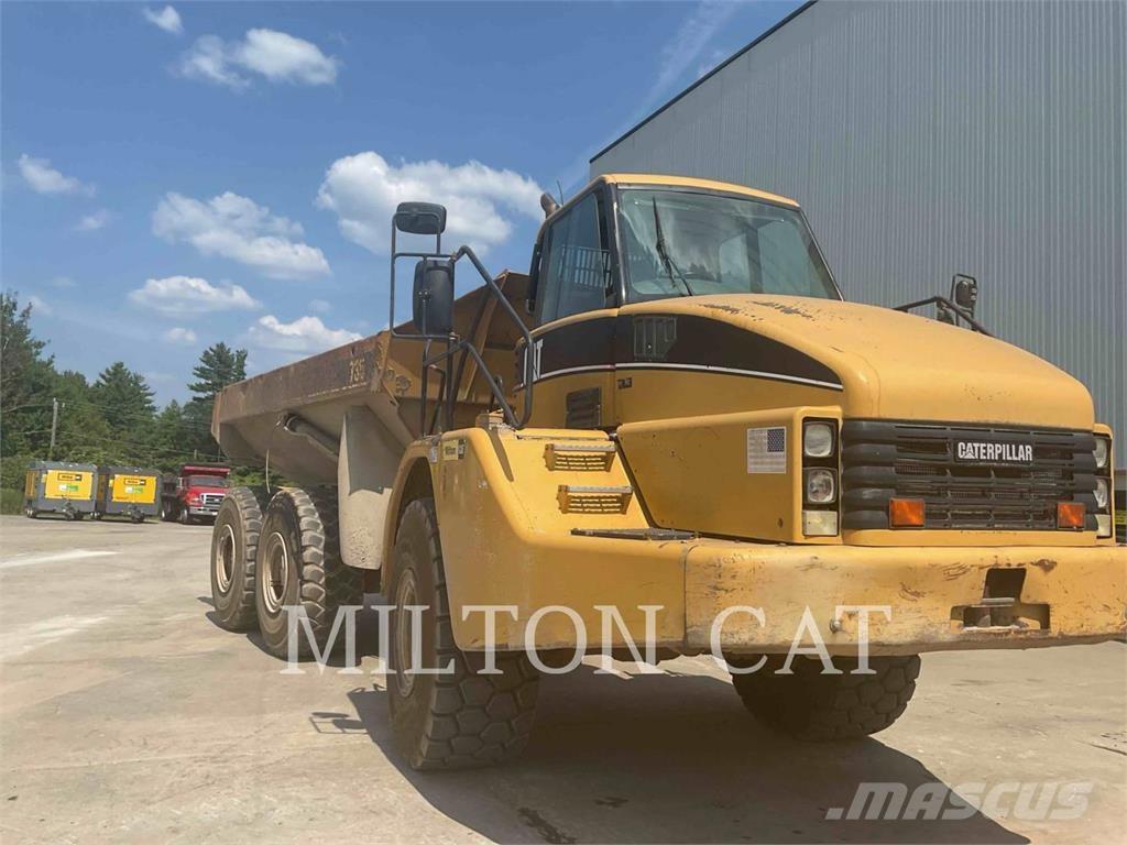 CAT 735 Dumper - Knickgelenk