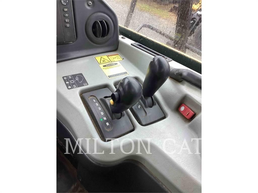 CAT 735C Dumper - Knickgelenk