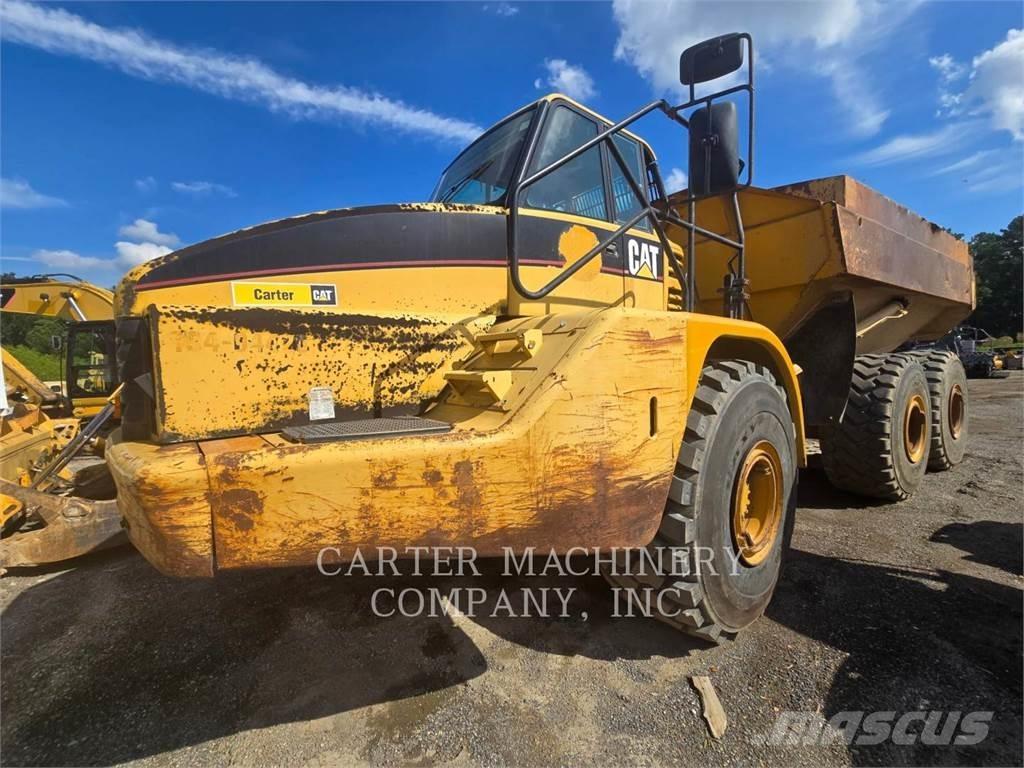 CAT 740 Dumper - Knickgelenk