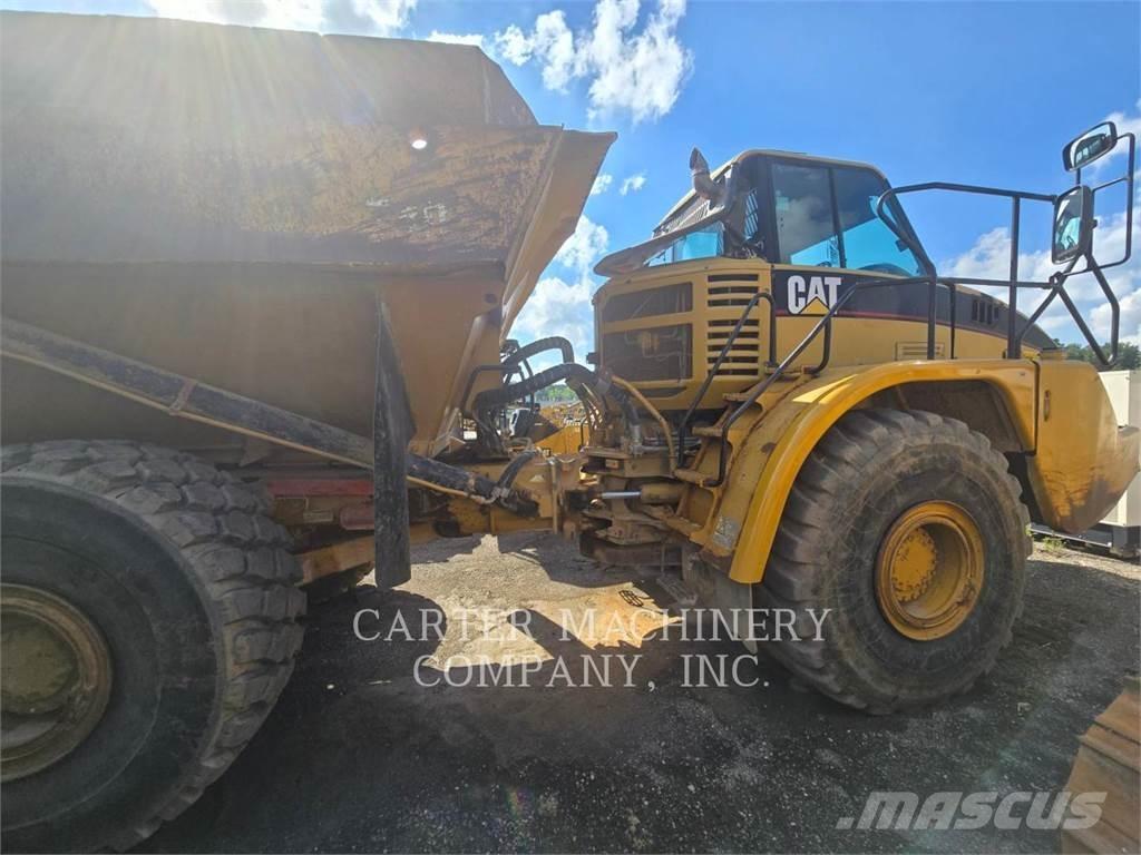 CAT 740 Dumper - Knickgelenk