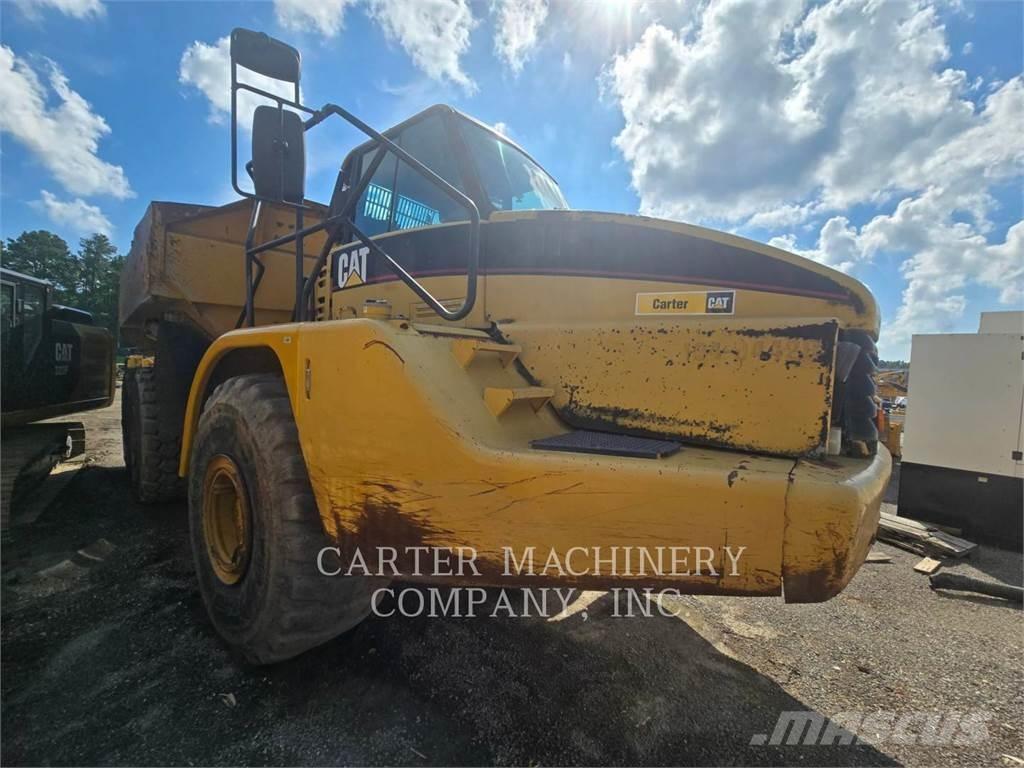 CAT 740 Dumper - Knickgelenk