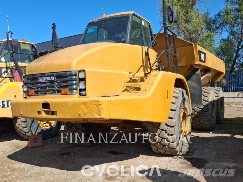 CAT 740 Dumper - Knickgelenk