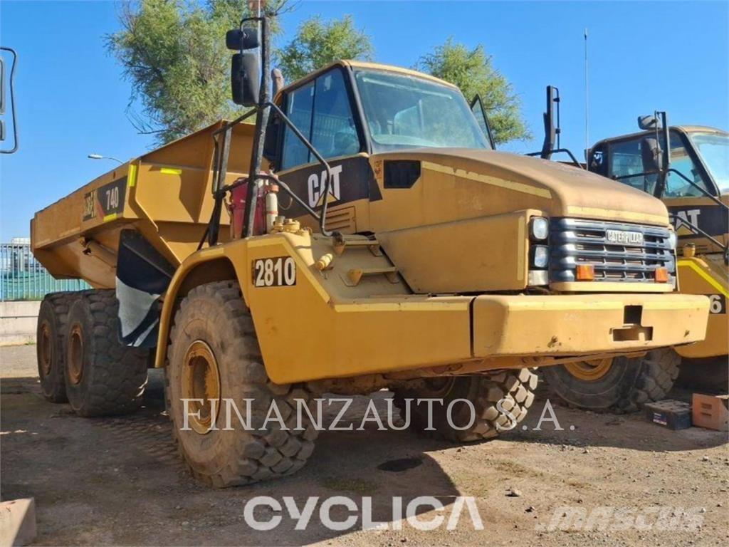 CAT 740 Dumper - Knickgelenk