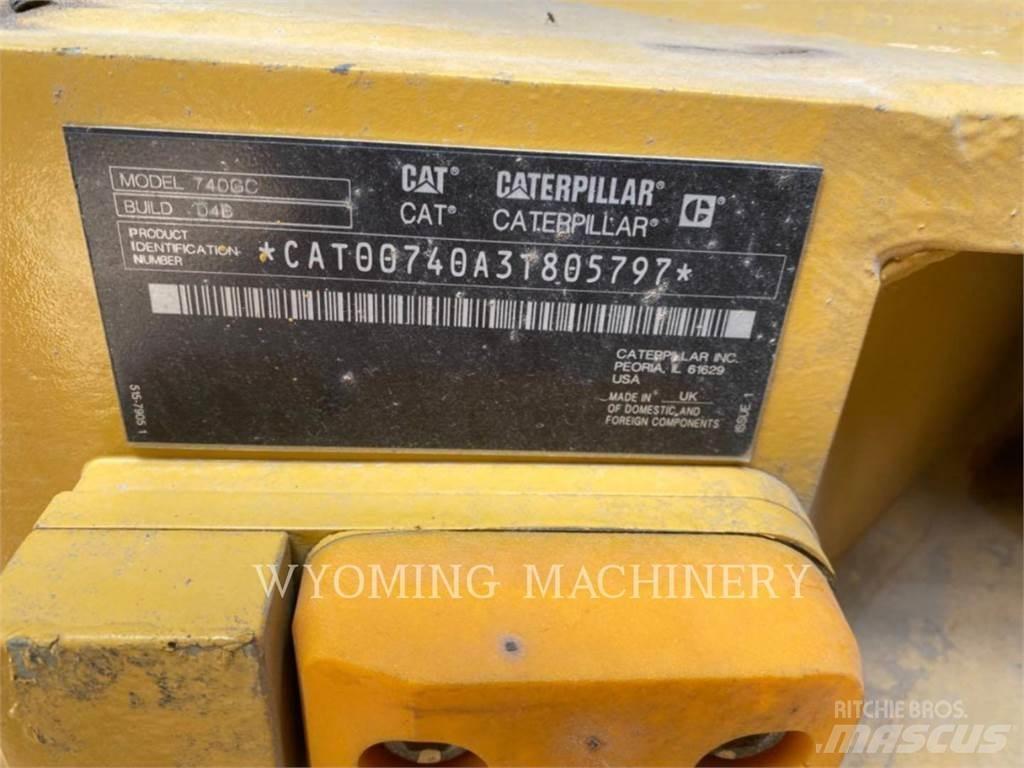 CAT 740 GC Dumper - Knickgelenk