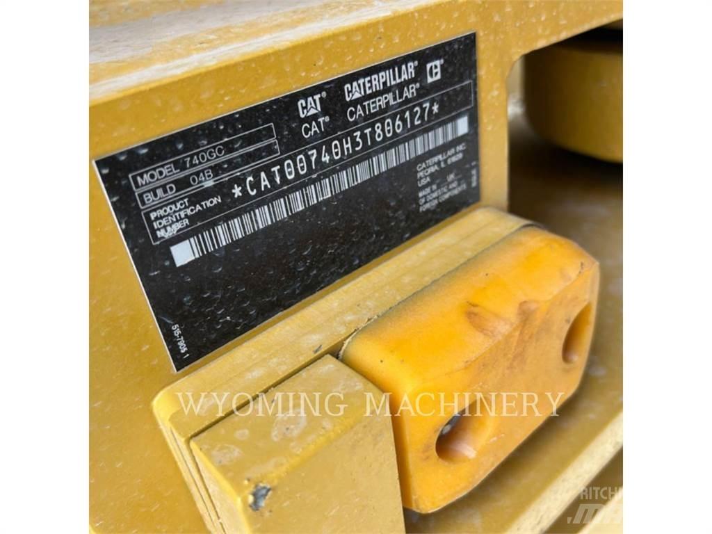 CAT 740 GC Dumper - Knickgelenk