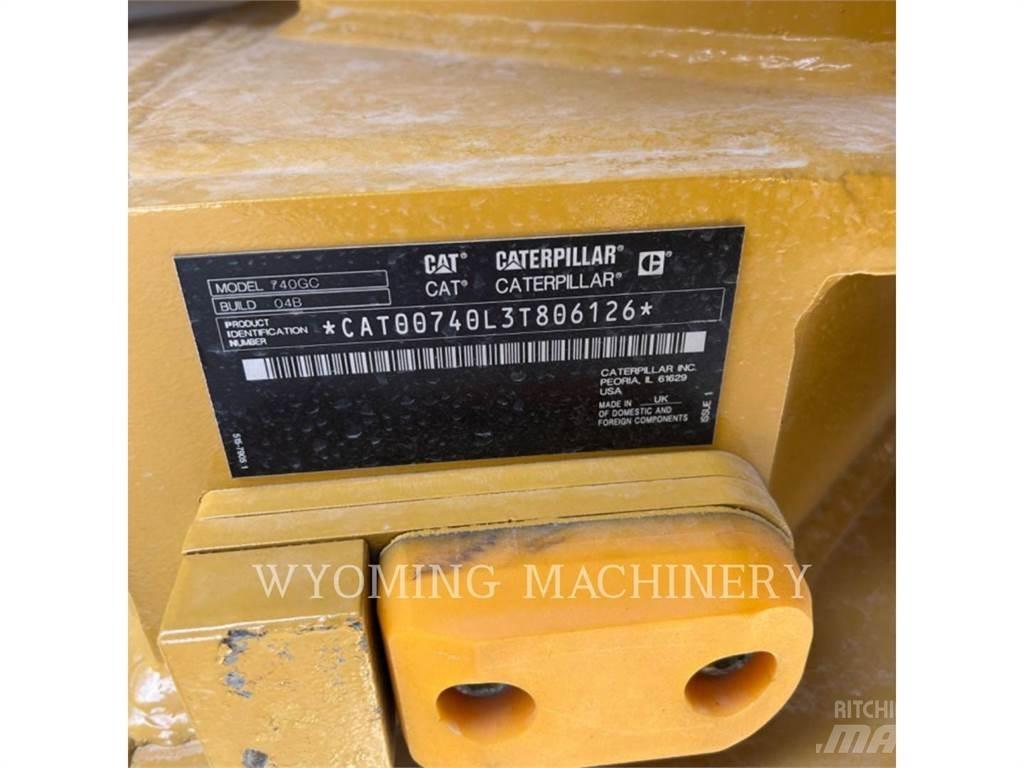 CAT 740 GC Dumper - Knickgelenk