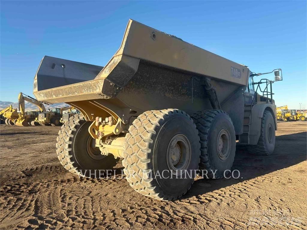 CAT 740 GC Dumper - Knickgelenk