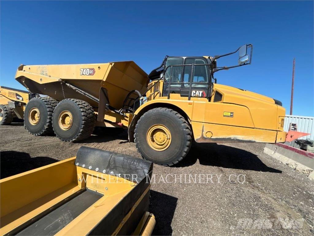 CAT 740 GC TG Dumper - Knickgelenk