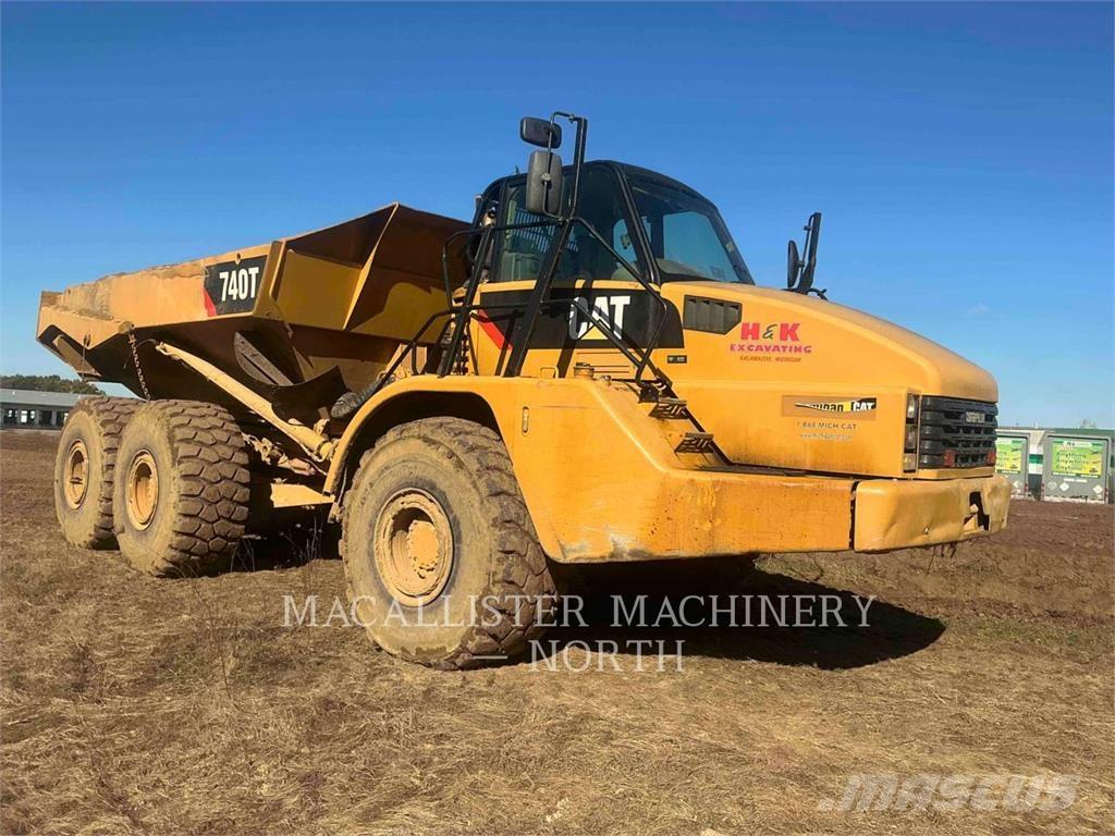 CAT 740 T Dumper - Knickgelenk