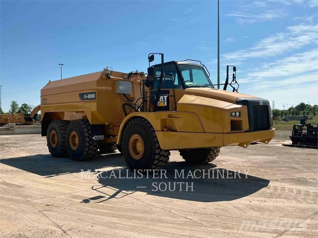 CAT 740B Dumper - Knickgelenk