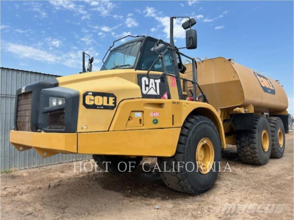 CAT 740B WT Tankwagen