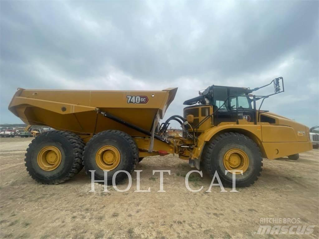 CAT 740GC Dumper - Knickgelenk
