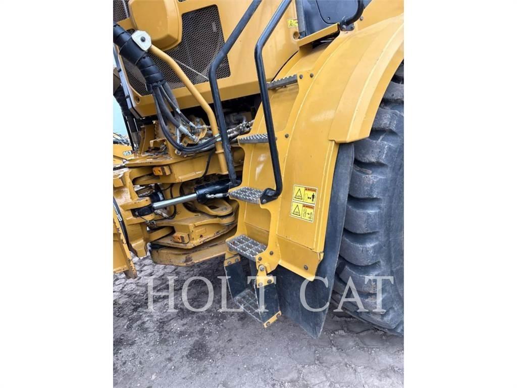 CAT 740GC Radlader