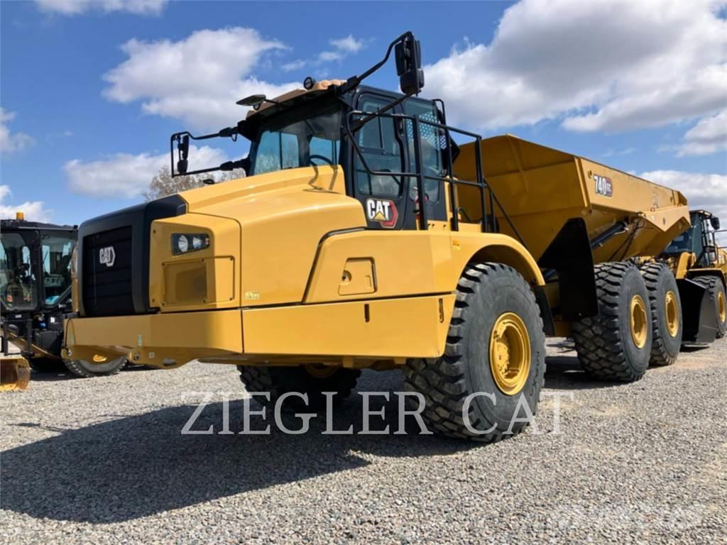 CAT 740GC Dumper - Knickgelenk