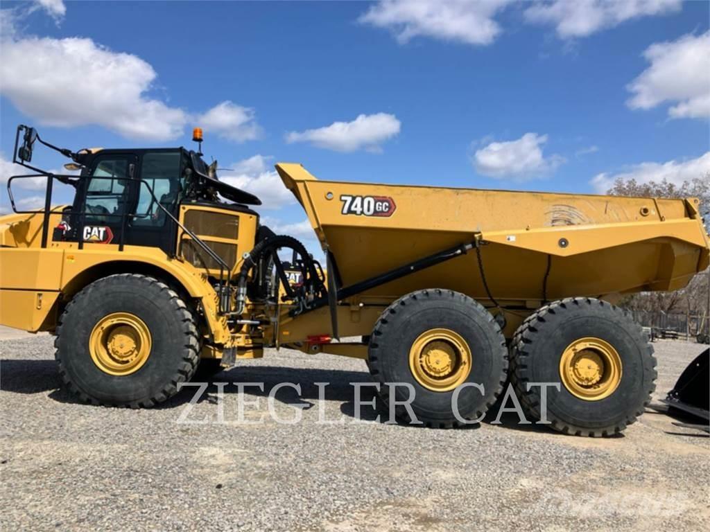 CAT 740GC Dumper - Knickgelenk