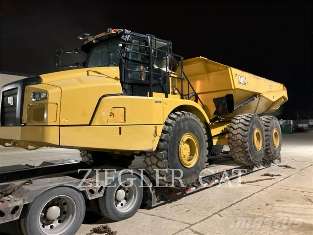 CAT 740GC Dumper - Knickgelenk