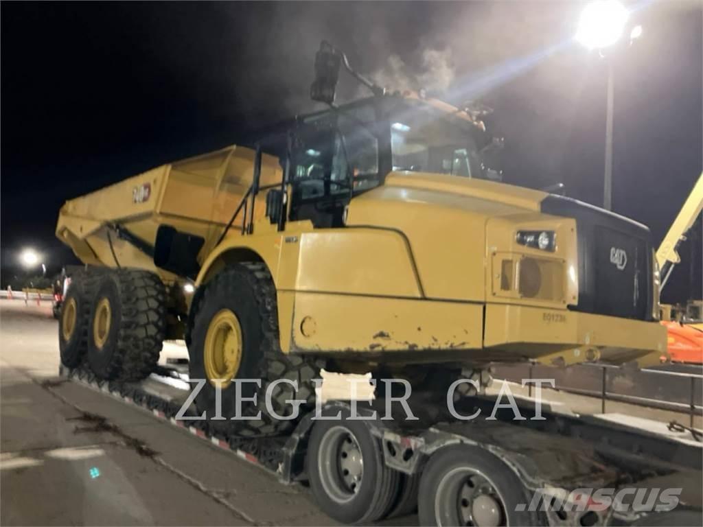 CAT 740GC Dumper - Knickgelenk