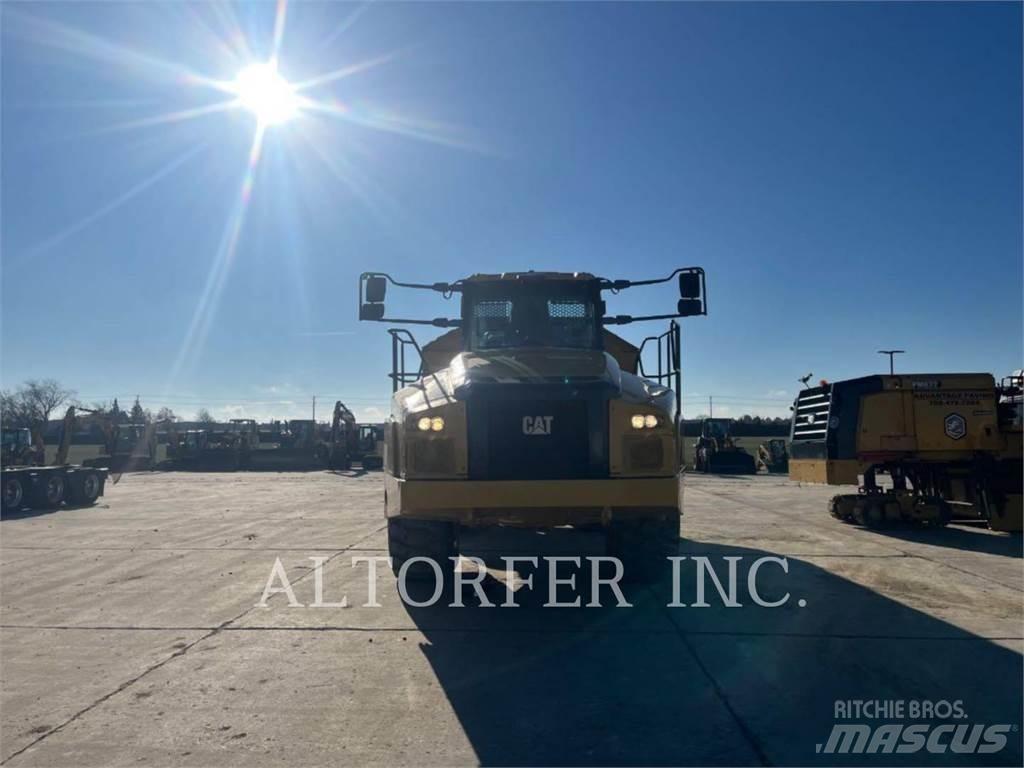CAT 745 Dumper - Knickgelenk