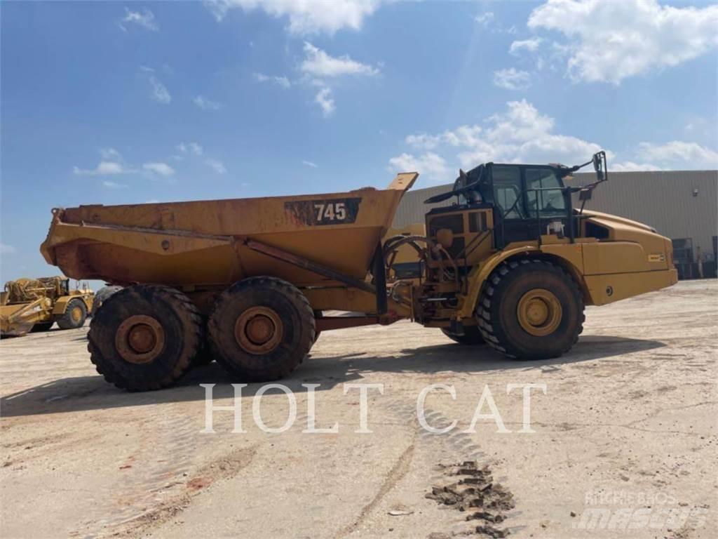 CAT 745 Dumper - Knickgelenk
