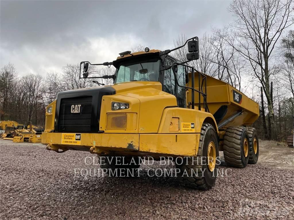 CAT 745 Dumper - Knickgelenk