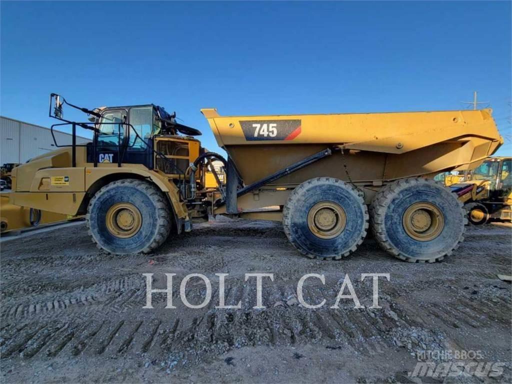 CAT 745 Dumper - Knickgelenk