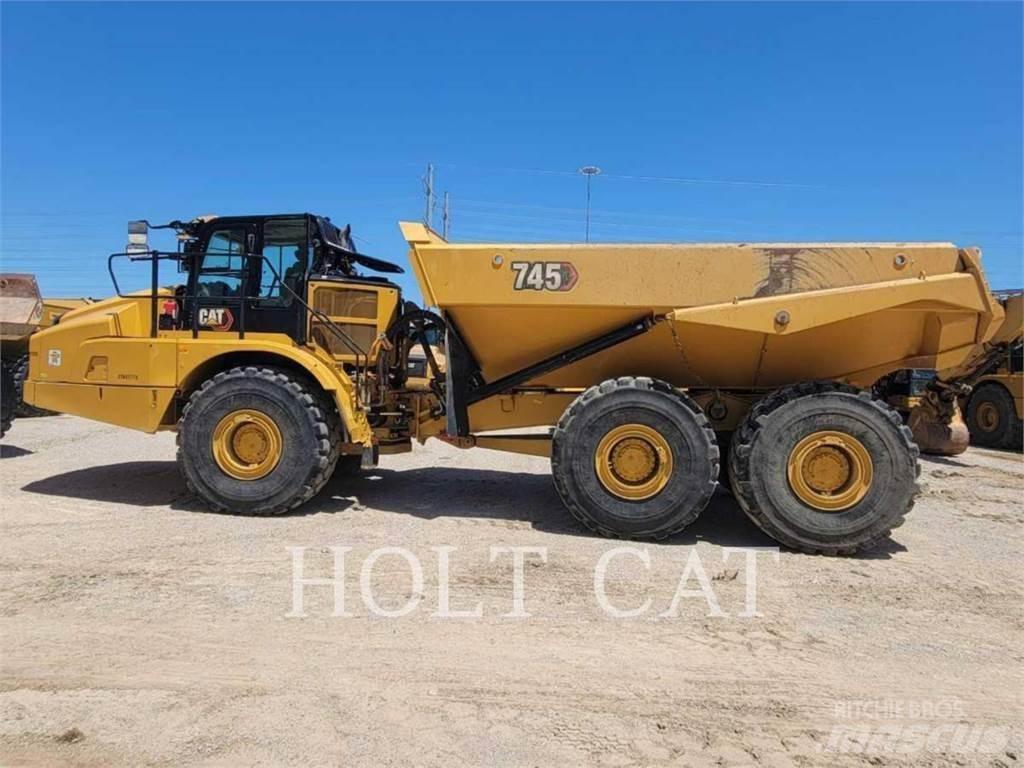 CAT 745 Dumper - Knickgelenk