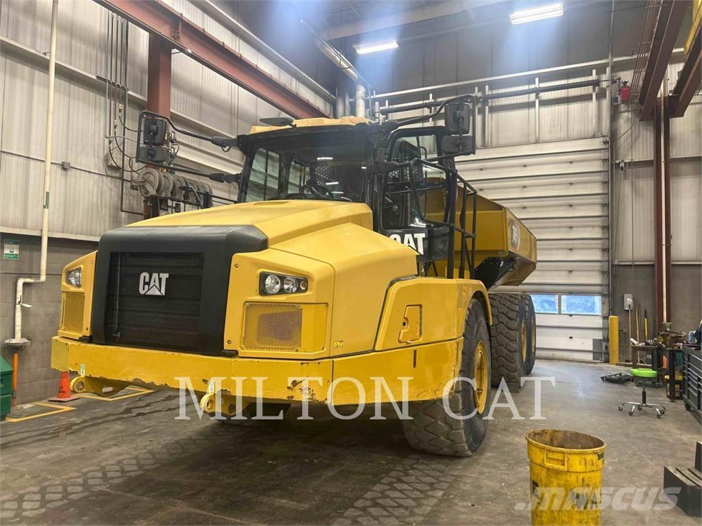 CAT 745 Dumper - Knickgelenk