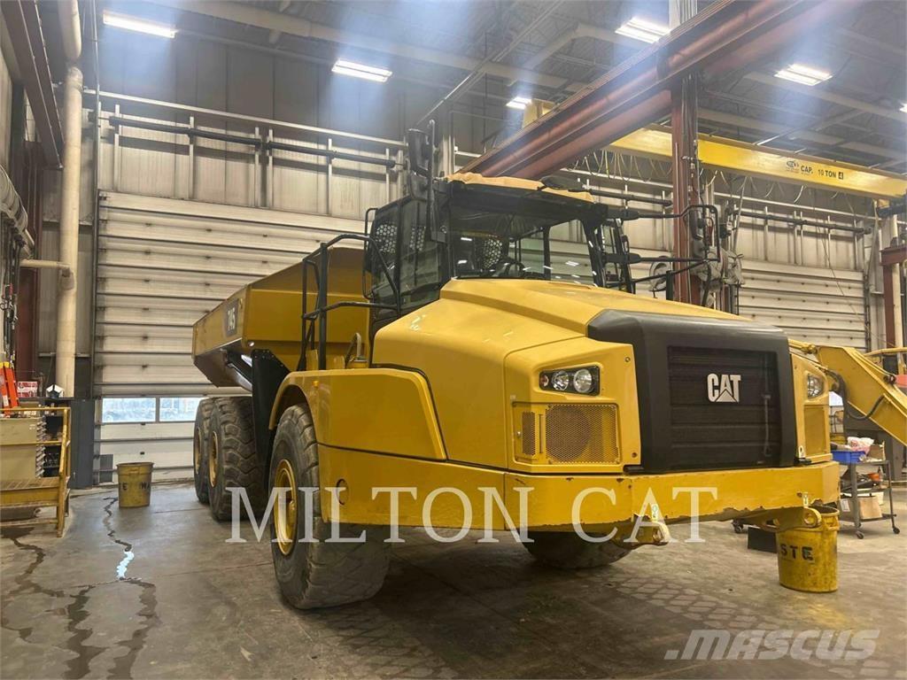 CAT 745 Dumper - Knickgelenk