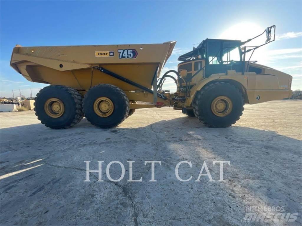 CAT 745 Dumper - Knickgelenk