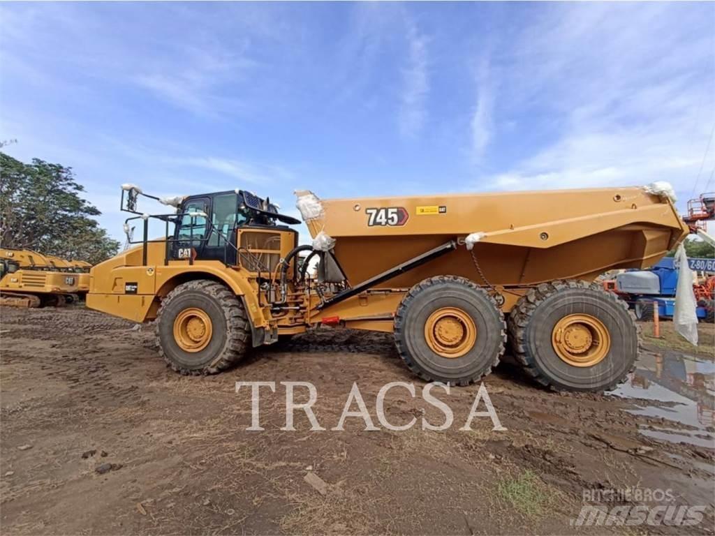 CAT 745 Dumper - Knickgelenk