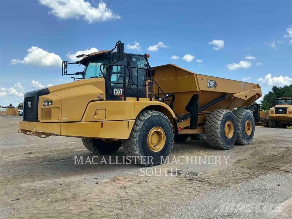 CAT 745 Dumper - Knickgelenk