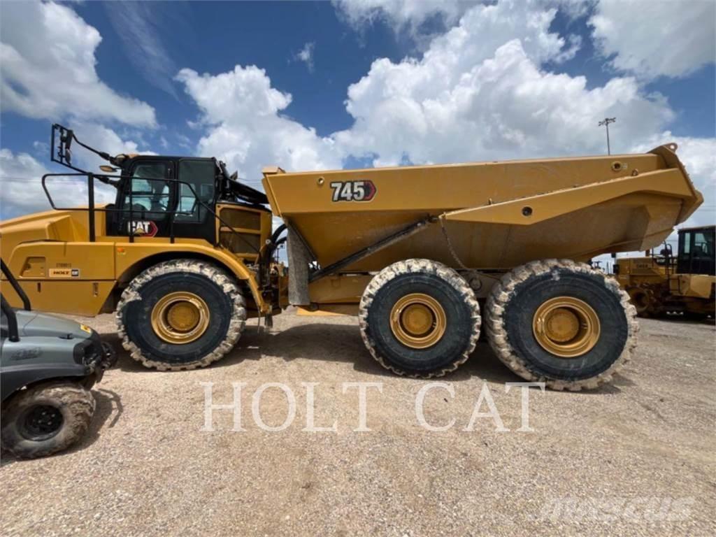 CAT 745 Dumper - Knickgelenk