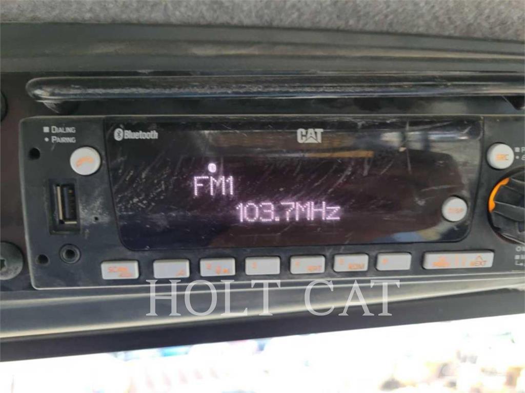 CAT 745 Dumper - Knickgelenk