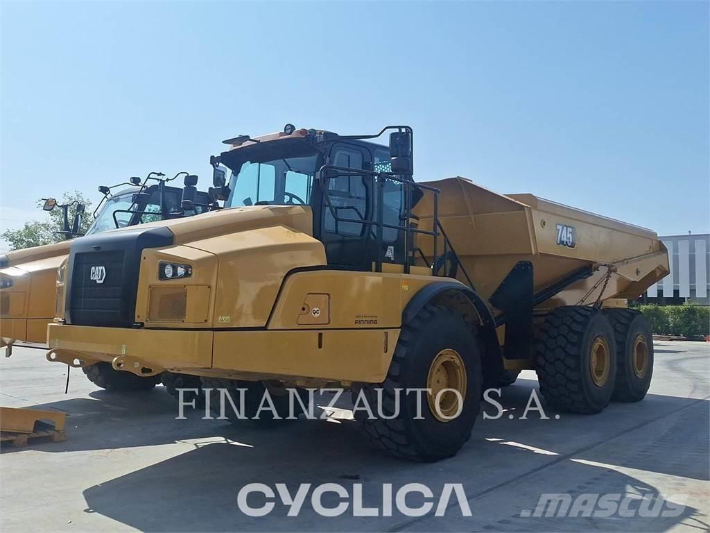 CAT 745 Dumper - Knickgelenk