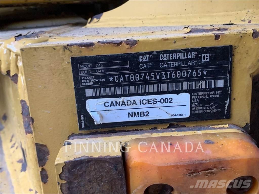 CAT 745-04 Dumper - Knickgelenk