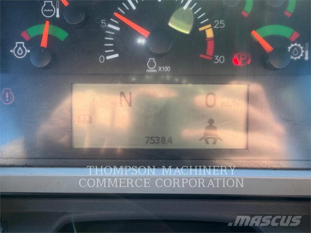 CAT 745-04 Dumper - Knickgelenk