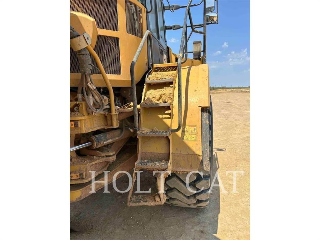 CAT 74504 Dumper - Knickgelenk