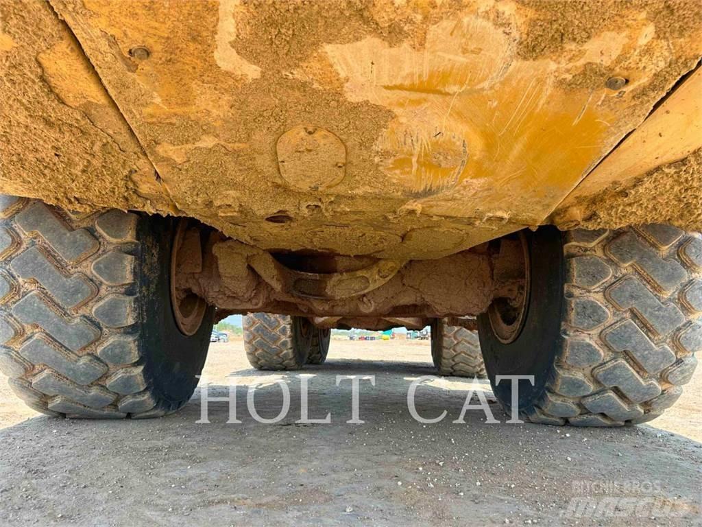 CAT 74504 Dumper - Knickgelenk