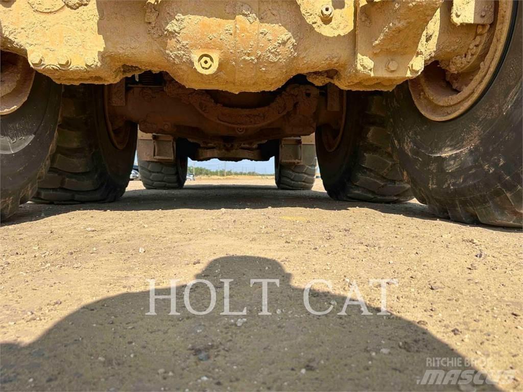 CAT 74504 Dumper - Knickgelenk