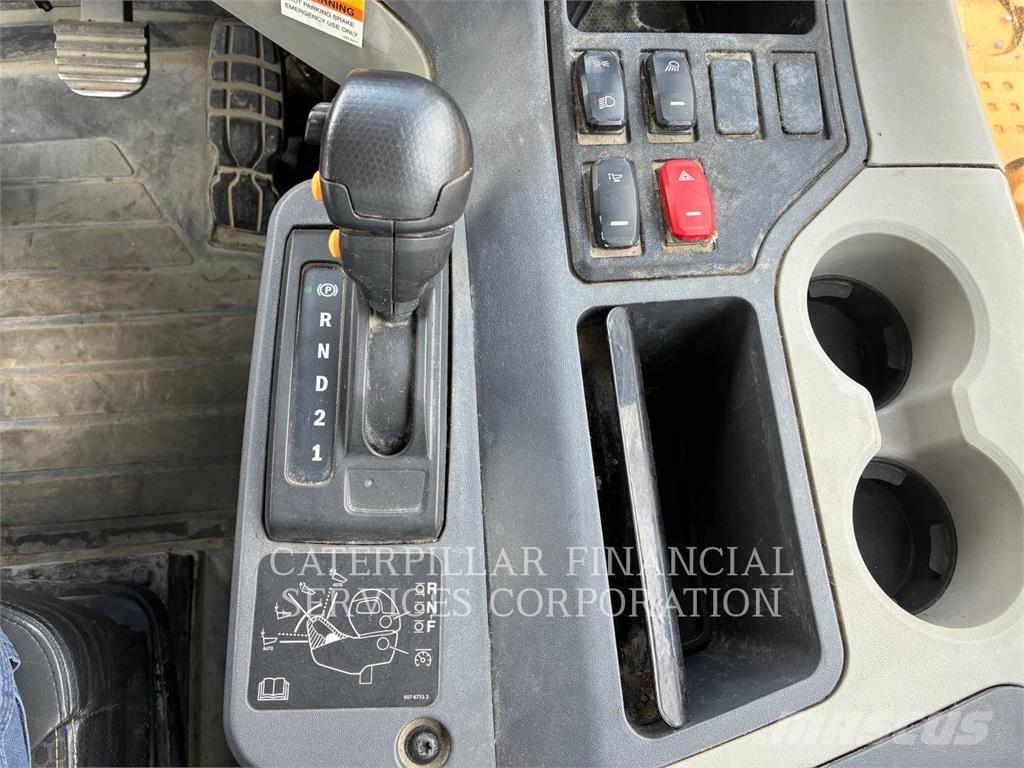 CAT 74504 Dumper - Knickgelenk