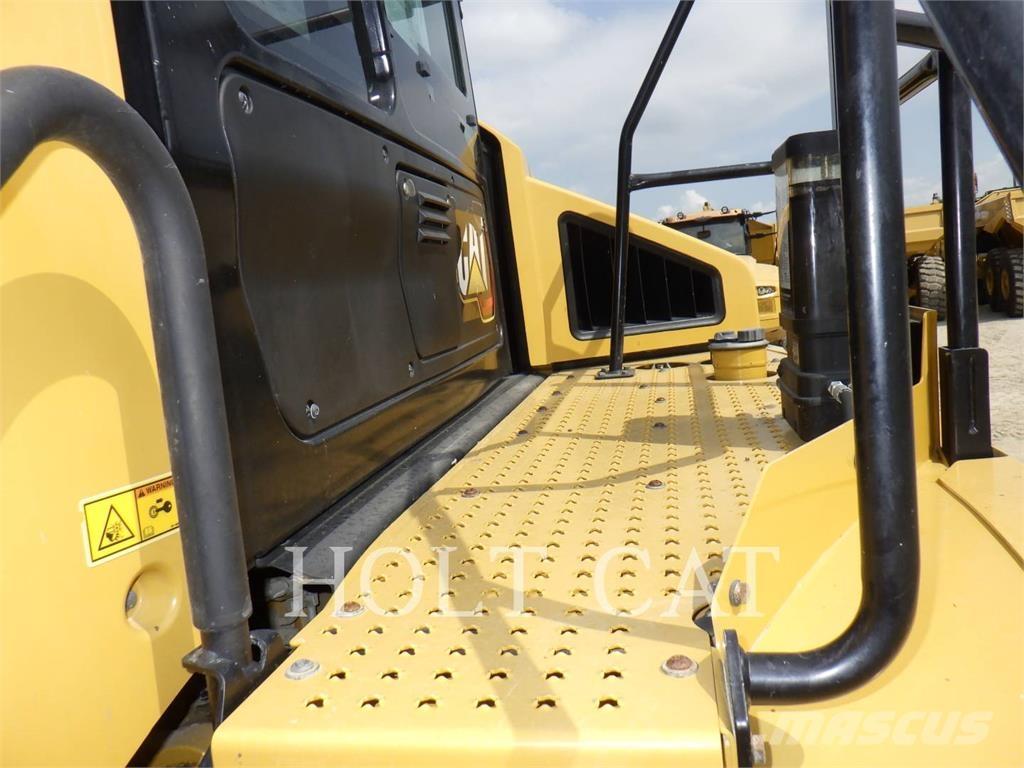 CAT 74504 Dumper - Knickgelenk