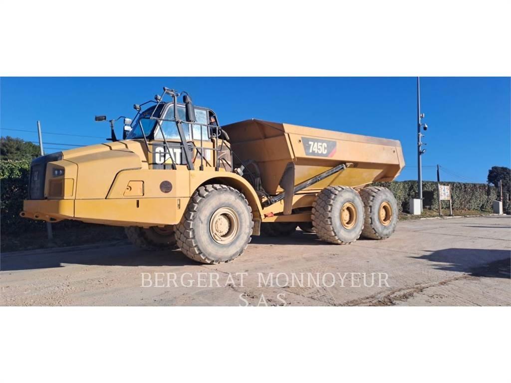 CAT 745C Dumper - Knickgelenk