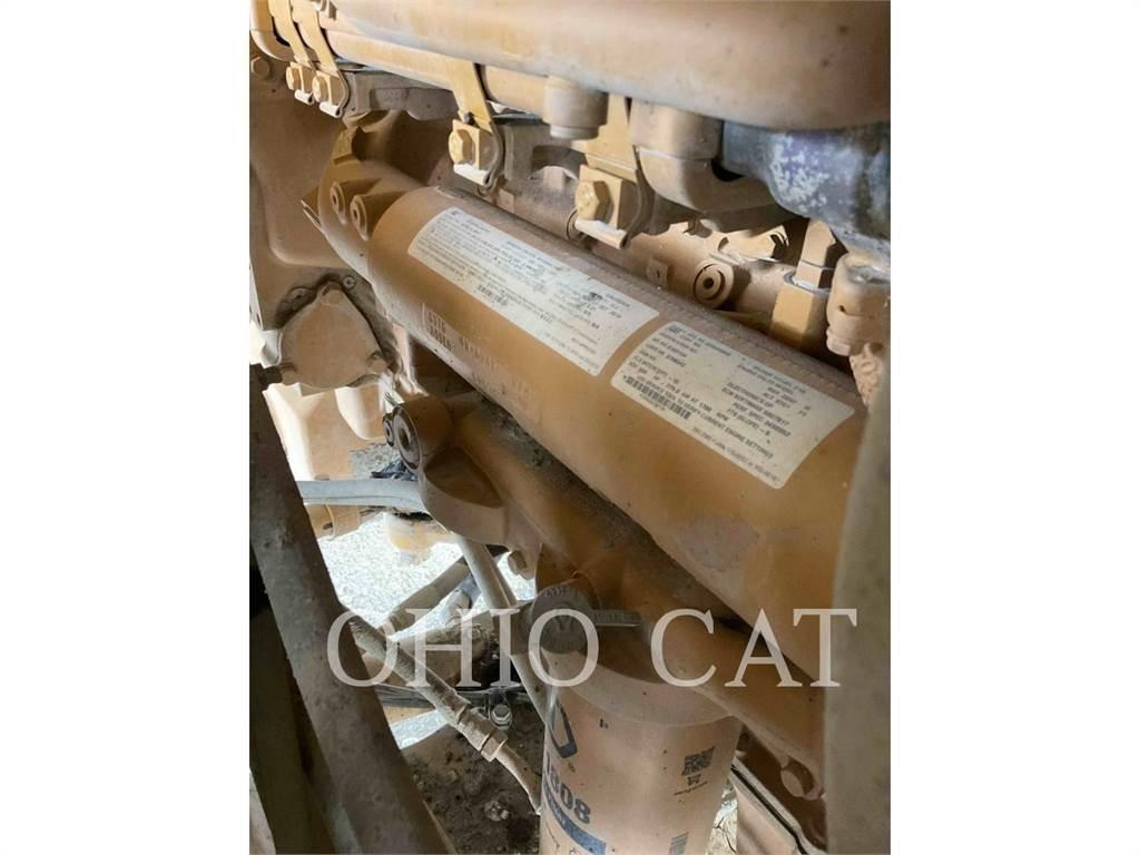 CAT 770G Dumper - Knickgelenk