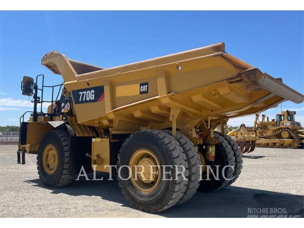CAT 770G Dumper - Knickgelenk