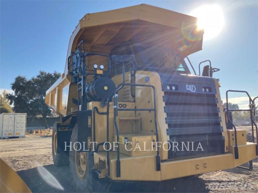CAT 770G Dumper - Knickgelenk